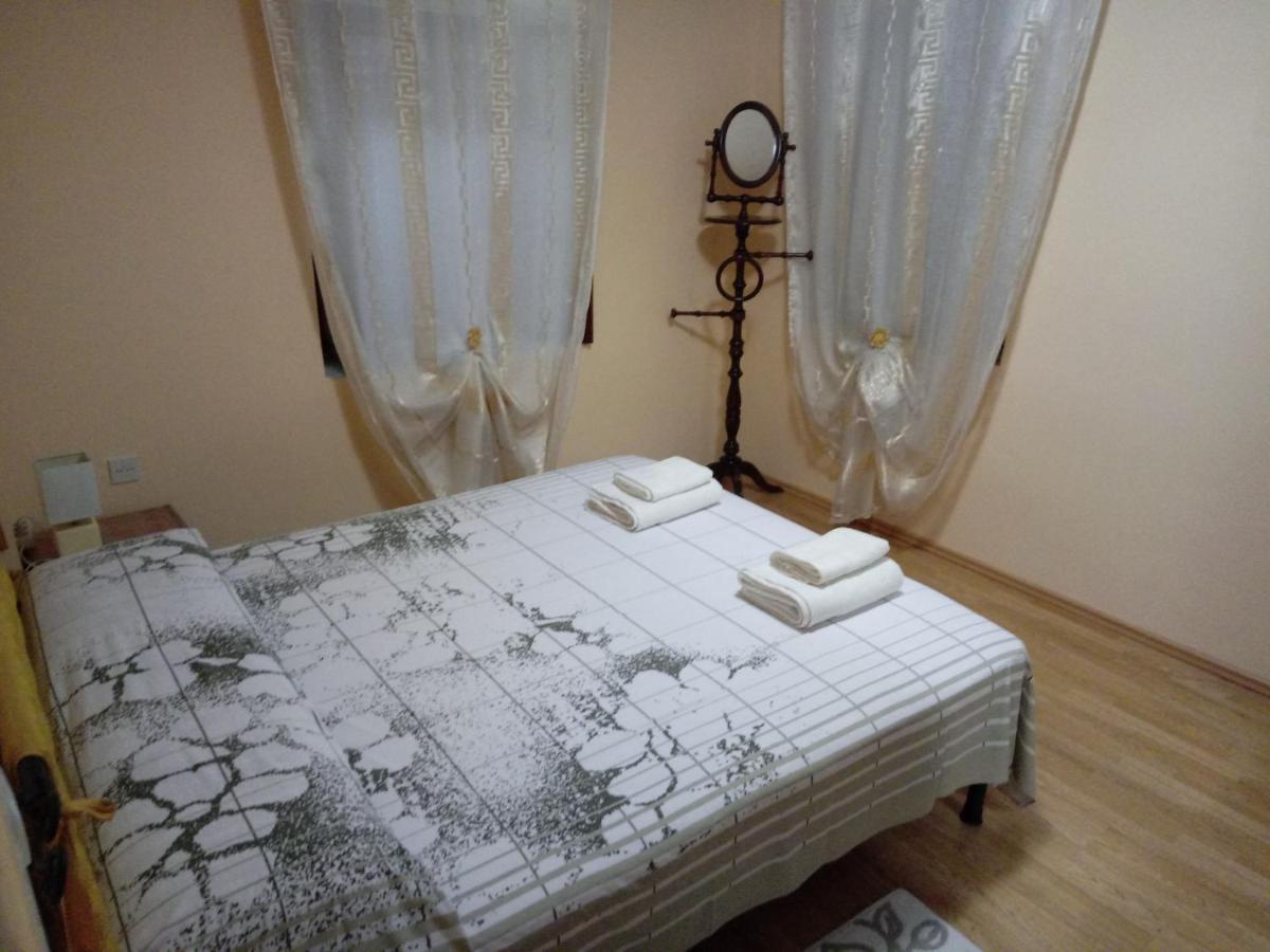 Apartment Villa Venezia 페라스트 외부 사진