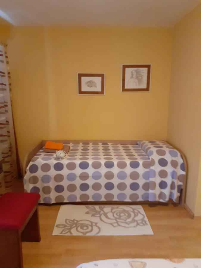 Apartment Villa Venezia 페라스트 외부 사진