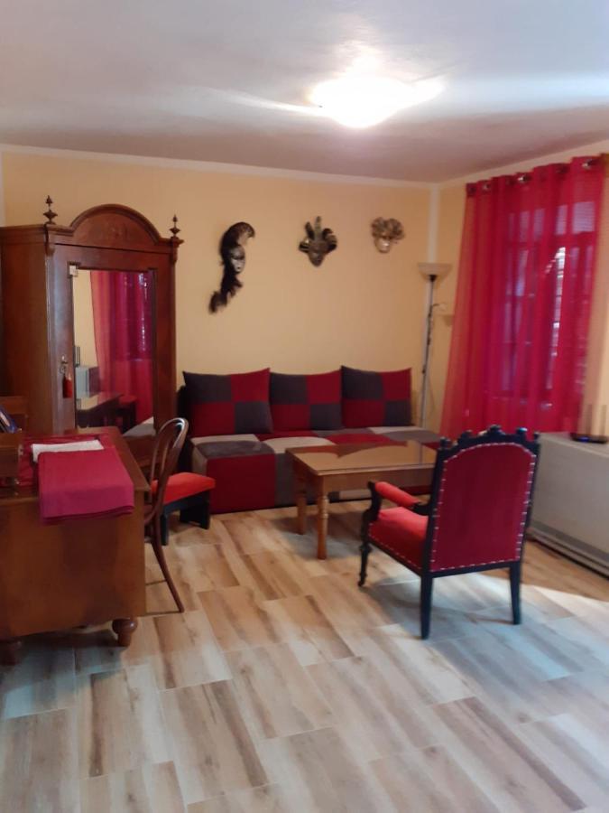 Apartment Villa Venezia 페라스트 외부 사진